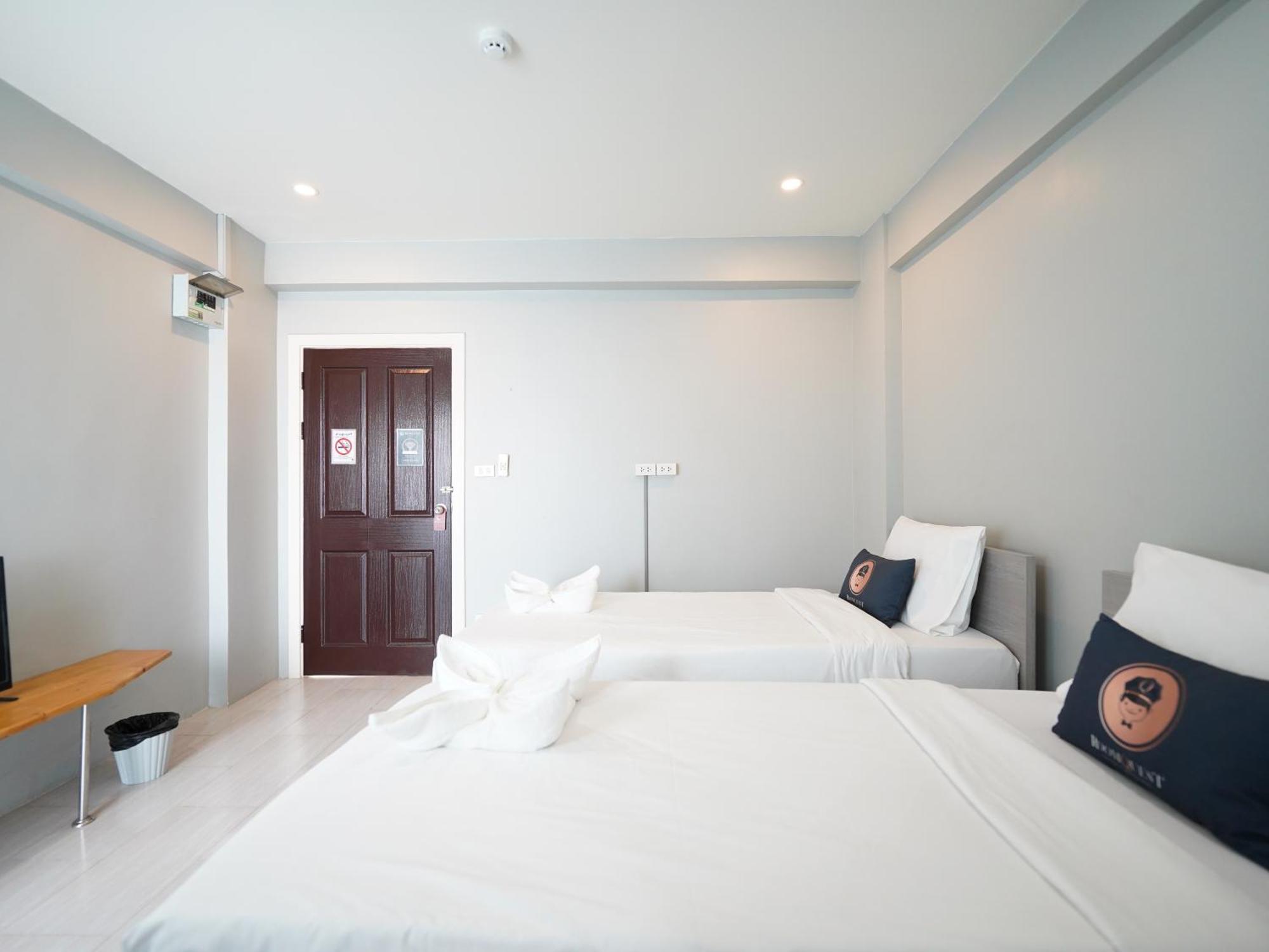 Roomquest Bangkok Don Mueang Airport חדר תמונה