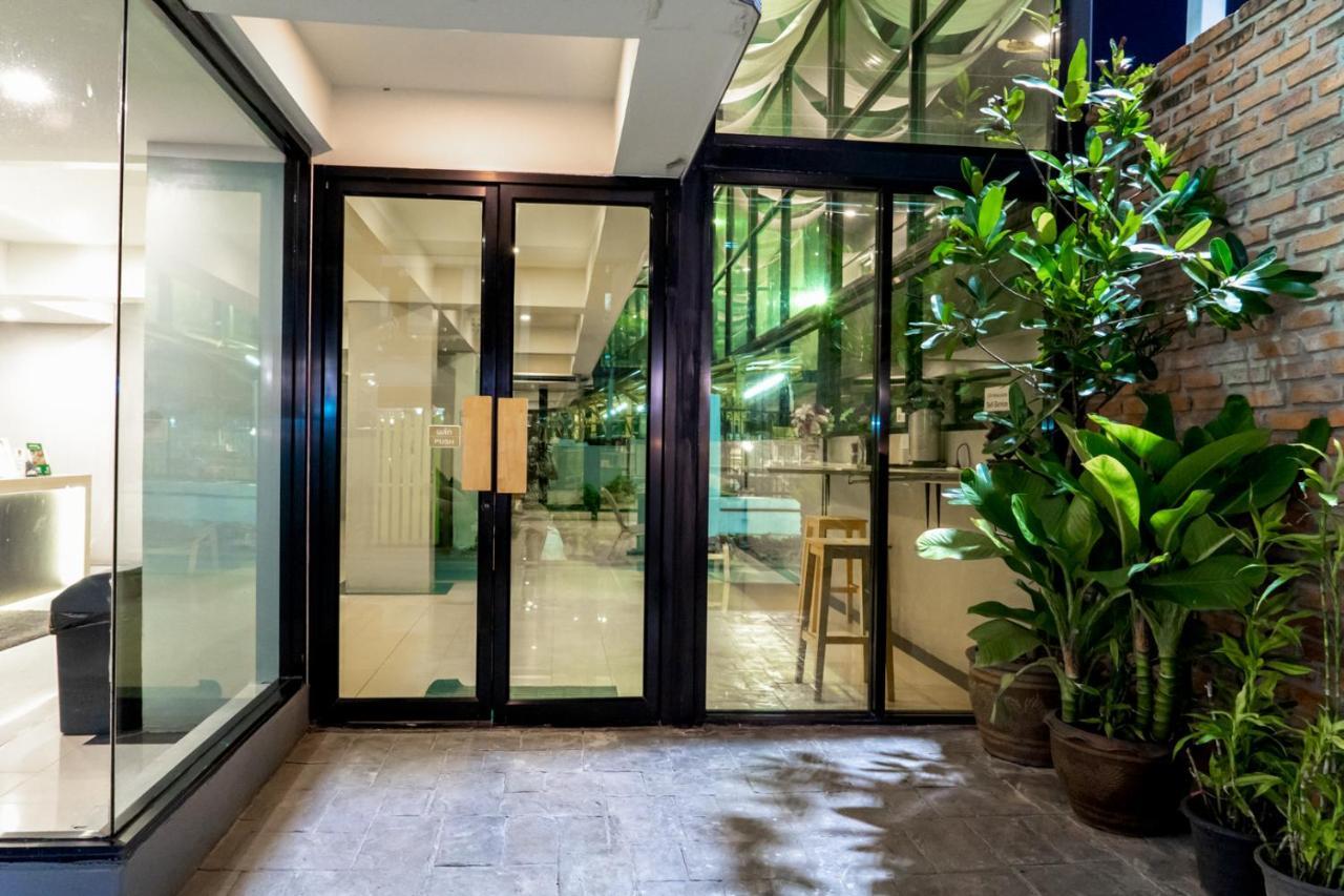 Roomquest Bangkok Don Mueang Airport מראה חיצוני תמונה